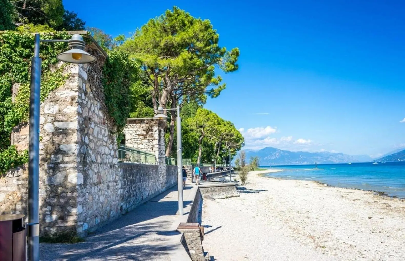 Parigi Apartment - 200M Dal Lago Con Vista Piscina Sirmione
