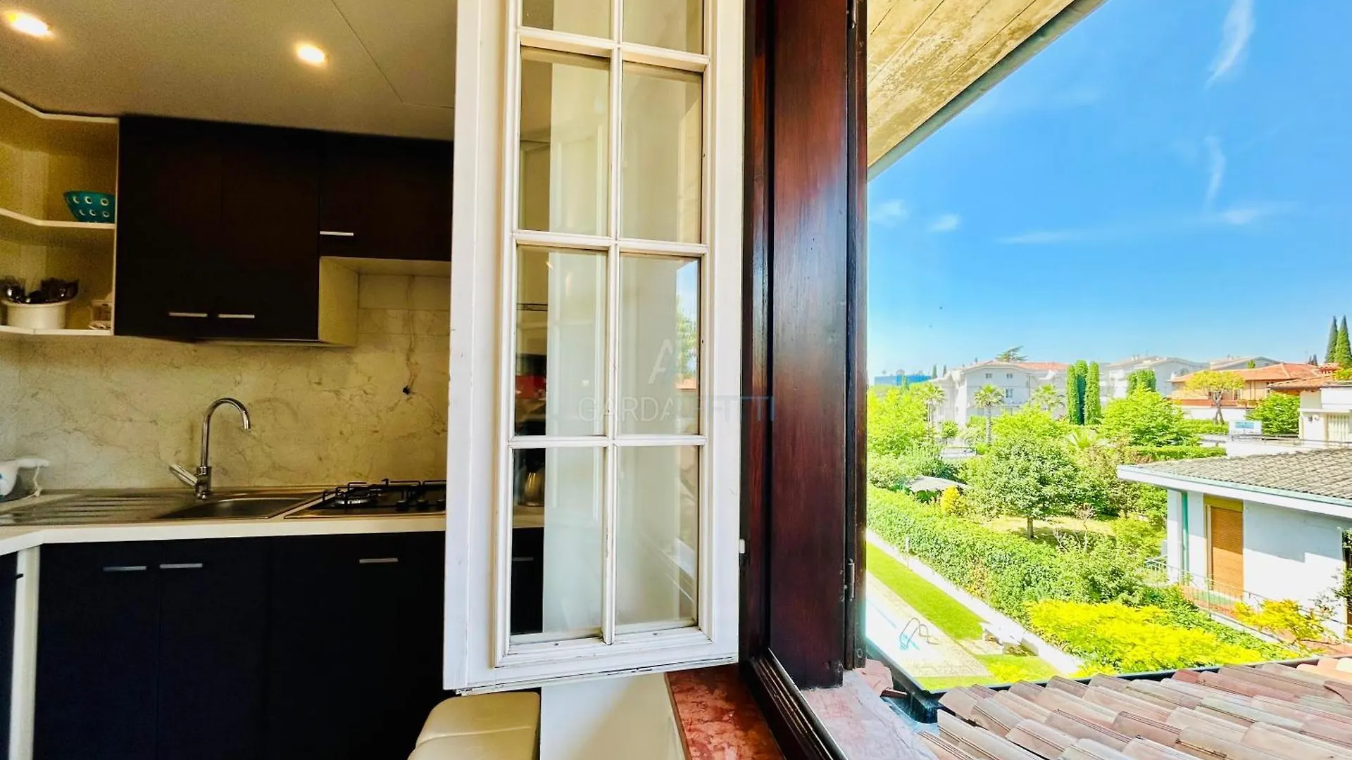 Parigi Apartment - 200M Dal Lago Con Vista Piscina Sirmione